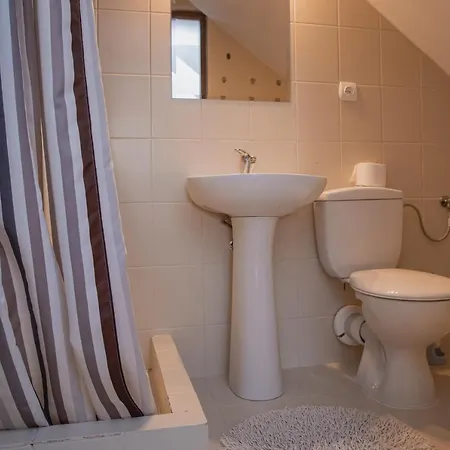 Dworek Debina - Idealny Dla Rodzin I Przyjaciol - Wspolna Sala Do Biesiadowania , Plaza Przyjazna Psom Ferienhaus Debina (Ustka)