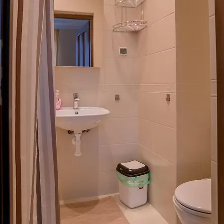 Dworek Debina - Idealny Dla Rodzin I Przyjaciol - Wspolna Sala Do Biesiadowania , Plaza Przyjazna Psom Ferienhaus Debina (Ustka)