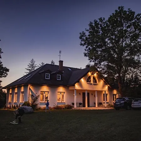 Dworek Debina - Idealny Dla Rodzin I Przyjaciol - Wspolna Sala Do Biesiadowania , Plaza Przyjazna Psom Ferienhaus *