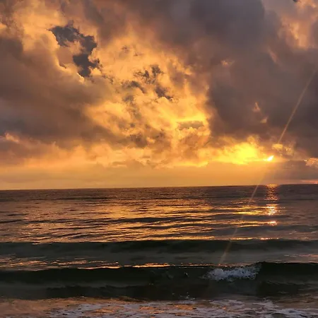 Prázdninový dům Dworek Debina - Idealny Dla Rodzin I Przyjaciol - Wspolna Sala Do Biesiadowania , Plaza Przyjazna Psom *
