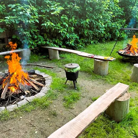 Dworek Debina - Idealny Dla Rodzin I Przyjaciol - Wspolna Sala Do Biesiadowania , Plaza Przyjazna Psom