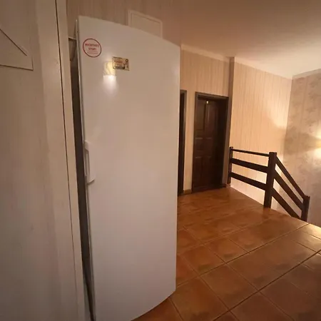 Ferienhaus Dworek Debina - Idealny Dla Rodzin I Przyjaciol - Wspolna Sala Do Biesiadowania , Plaza Przyjazna Psom *