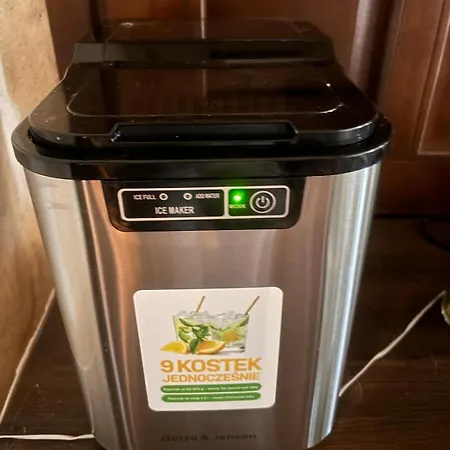 Dworek Debina - Idealny Dla Rodzin I Przyjaciol - Wspolna Sala Do Biesiadowania , Plaza Przyjazna Psom Debina (Ustka)