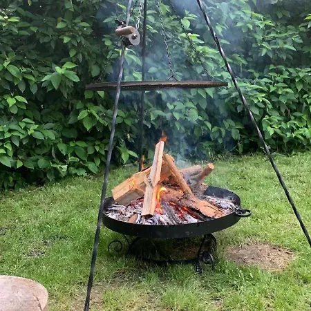 Dworek Debina - Idealny Dla Rodzin I Przyjaciol - Wspolna Sala Do Biesiadowania , Plaza Przyjazna Psom *