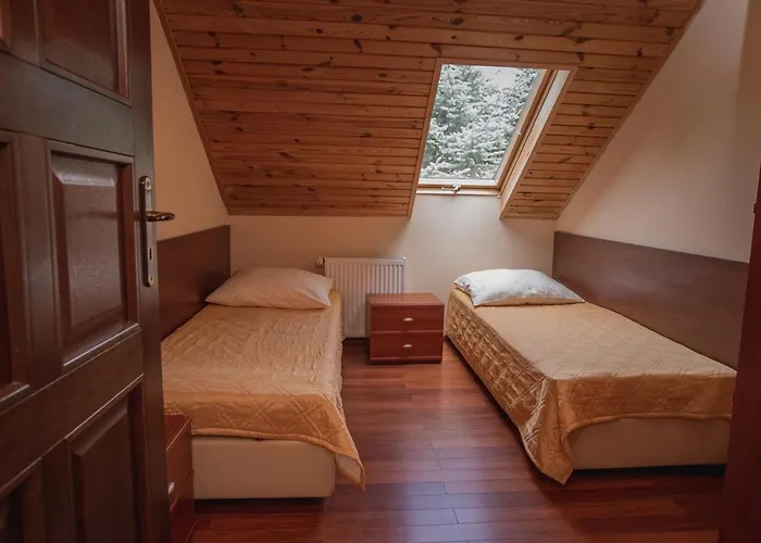 Dworek Debina - Idealny Dla Rodzin I Przyjaciol - Wspolna Sala Do Biesiadowania , Plaza Przyjazna Psom 度假居 *