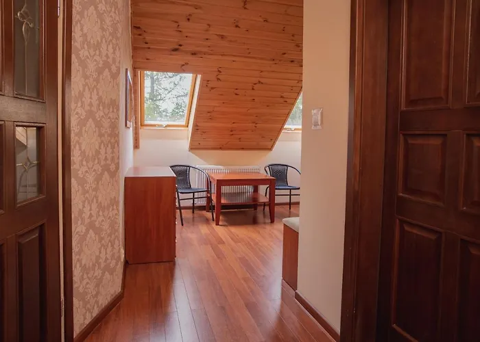 度假居 Dworek Debina - Idealny Dla Rodzin I Przyjaciol - Wspolna Sala Do Biesiadowania , Plaza Przyjazna Psom *