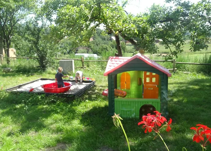 Dworek Debina - Idealny Dla Rodzin I Przyjaciol - Wspolna Sala Do Biesiadowania , Plaza Przyjazna Psom