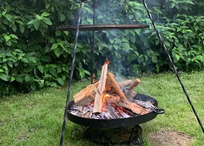 Dworek Debina - Idealny Dla Rodzin I Przyjaciol - Wspolna Sala Do Biesiadowania , Plaza Przyjazna Psom *